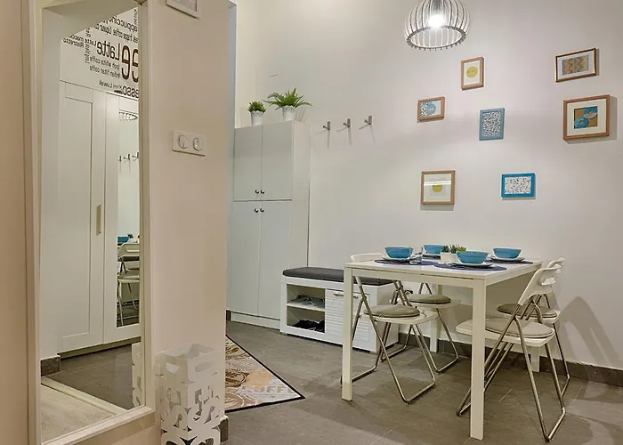 Lane With Gallery Apartament